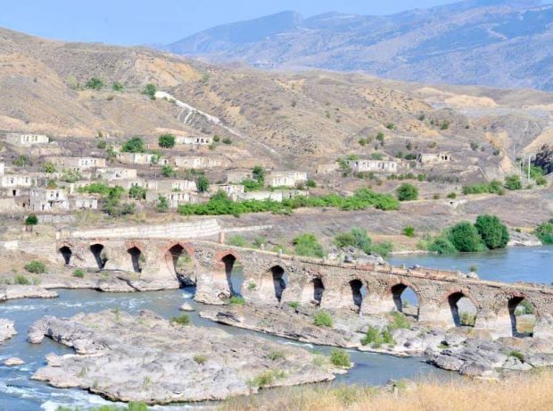 “İşğaldan azad etdiyimiz Xudafərin Körpüsü Araz Çayı”