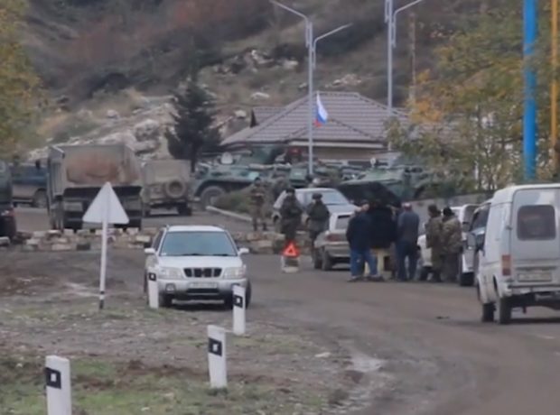 Sülhməramlılar Xankəndidən Şuşaya gedən yolda Video – FOTO