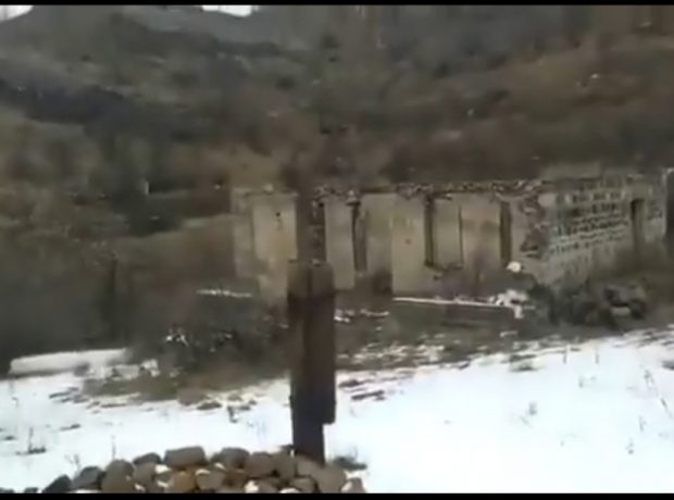 Dilqəm Əsgərovun Kəlbəcər rayonunda bir zamanlar yaşadığı evin görüntüləri yayıldı – VİDEO