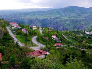 “LAÇIN” yazısı olan tablo rayonun girişində yerləşdirilib. FOTO
