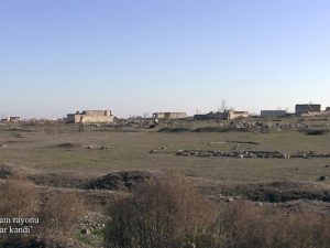 Müdafiə Nazirliyi Ağdamın Qullar kəndindən görüntülər yaydı