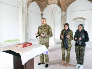 Leyla xanım Əliyevanın valideynlərinə olan diqqət və hörməti ebədir