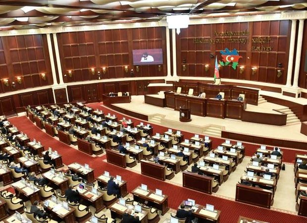 Milli Məclisdən deputatların maaşı ilə bağlı – Açıqlama