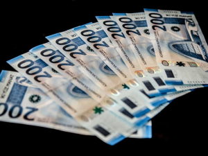 image-azerbaycanda-bu-dovlet-iscilerin-maaslari-artirildi-resmi-955956