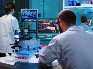 image-scientists-coworkers-working-chemical-modern-equipped-laboratory-night-analysing-test-results-pic_32ratio_900x600-900x600-91396