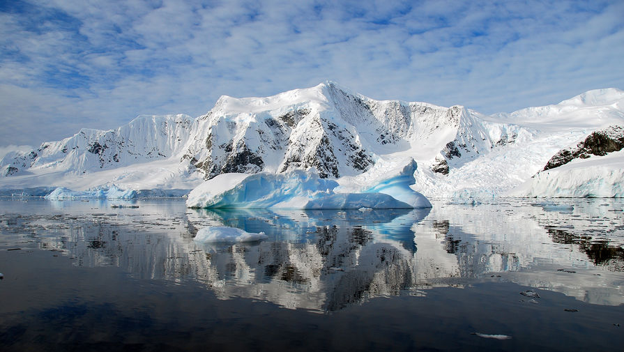 Alimlər Antarktidanın dəniz buzlaqlarının sürətlə məhv olmasının səbəbini aşkar ediblər
