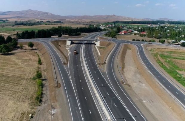image-gurcustan-yolu