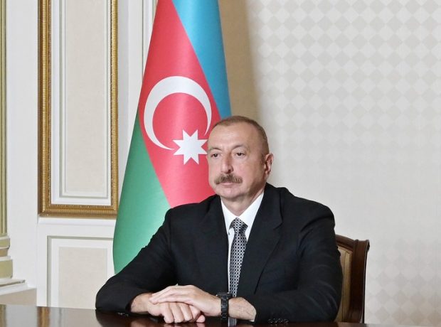 İlham Əliyev: “Gəncəyə raketlər atılması erməni faşizminin eybəcər sifətinin növbəti təzahürüdür”