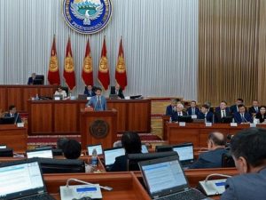 Qırğızıstan parlamentinin sədri istefa verib