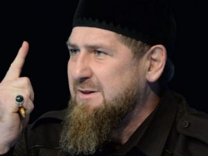 Kadırov Makronu sərt tənqid etdi: “Bu mövqeyimə görə vəzifəmi tərk etməyə, həyatımı verməyə hazıram!”