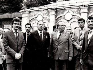 İlham Əliyev 38 il əvvəl Şuşada