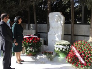 Görkəmli şərqşünas Aida İmanquliyevanın xatirəsi anılıb