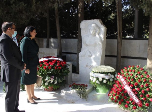 Görkəmli şərqşünas Aida İmanquliyevanın xatirəsi anılıb