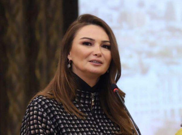 Bugünü dünənindən, sabahı bugünündən daha böyük Türkiyəm!- Qənirə Paşayevanın yazısı