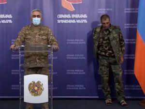 Ovannisyandan çox bitkin erməni hərbçi diqqət çəkdi… – Fotolar