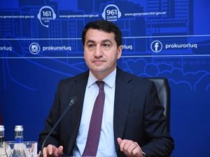 Hikmət Hacıyevdən günün fotosu: Ermənistanın hərbi cinayətlərinin təsdiqi – FOTO