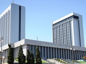 Milli Məclisin baş məsləhətçisi vəfat etdi