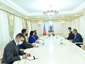 Sahibə Qafarova Almaniyanın ölkəmizdəki səfiri ilə Qarabağdakı hadisələri müzakirə edib