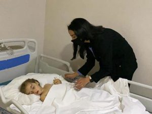 Ombudsman yaralıları ziyarət etdi – Foto