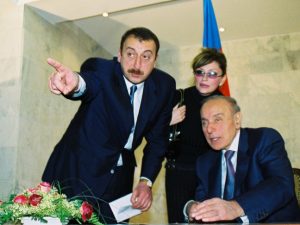 Bütövləşmiş bir  Əqidə, bir Amal…