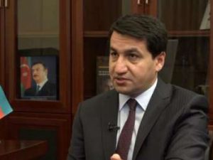 Hikmət Hacıyev: Azərbaycanın xaricdəki diplomatik nümayəndəliklərinin rəhbərləri ölkənin rəsmi mövqeyinə zidd olan özbaşına açıqlamaların verilməsindən çəkinməlidirlər