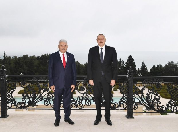 İlham Əliyev Türkiyənin keçmiş Baş naziri Binəli Yıldırımı qəbul edib