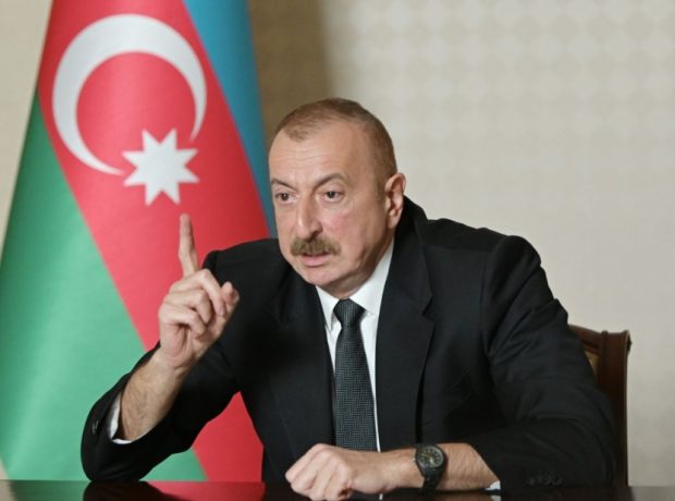 “O, danışıqları pozmaq üçün hər şeyi etdi, onunla görüşməkdə bir məna görmürəm”