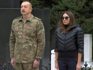 Prezident və xanımı Fəxri Xiyabanda – Video