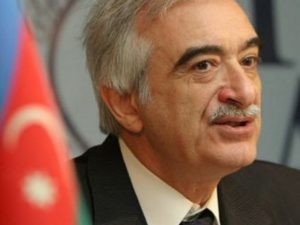 Polad Bülbüloğlu  Erməni  vandallığına  göz  yumur.