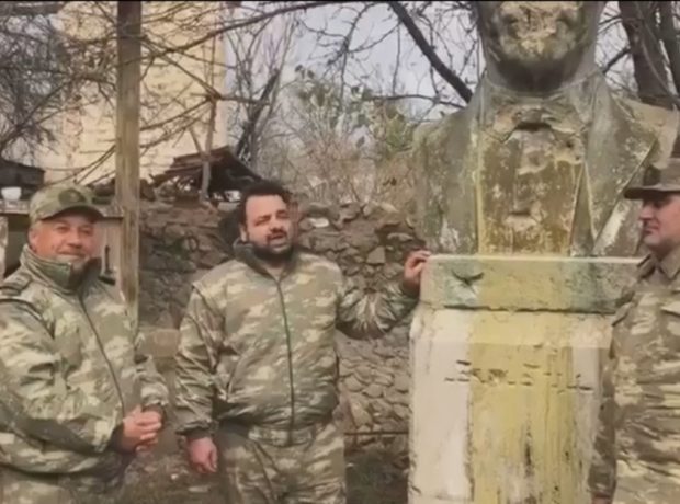 Xalq artisti Şuşada “Sənsiz”i oxudu – Video