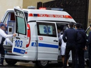 Ucarda təcili yardım avtomobili piyadanı vurub öldürdü – FOTO