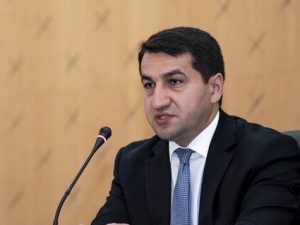 Hikmət Hacıyev: “Şəhidlərimiz geosiyasi oyunları darmadağın etdilər”