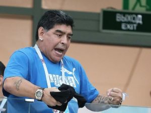 Maradona xəstəxanaya yerləşdirildi