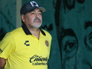 Maradona əməliyyat olundu