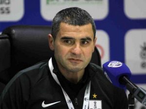 “Neftçi” baş məşqçisi ilə vidalaşdı!!! “Neftçi”nin baş məşqçisi Füzuli Məmmədov istefa verib.
