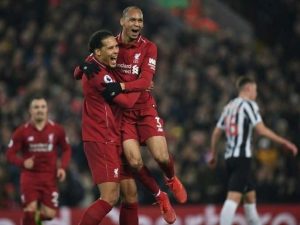 “Liverpul” futbolçuları Vircil va Deyk və Fabinyo ilə müqaviləsini yeniləməyi planlaşdırır.