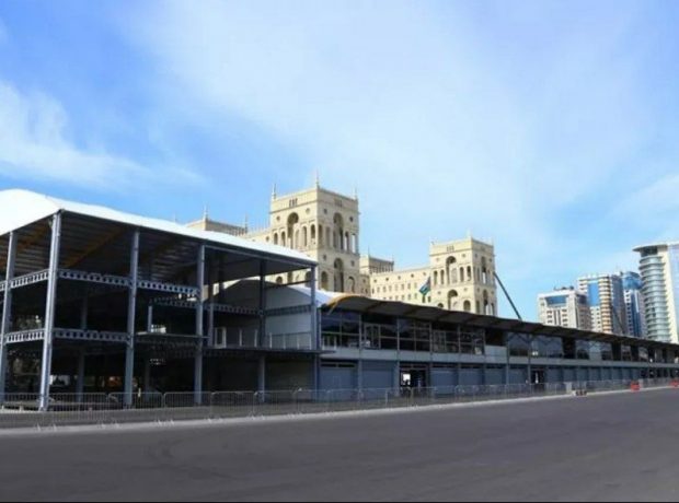 Azadlıq Meydanındakı “Formula-1” “pit-stop”u sökülür