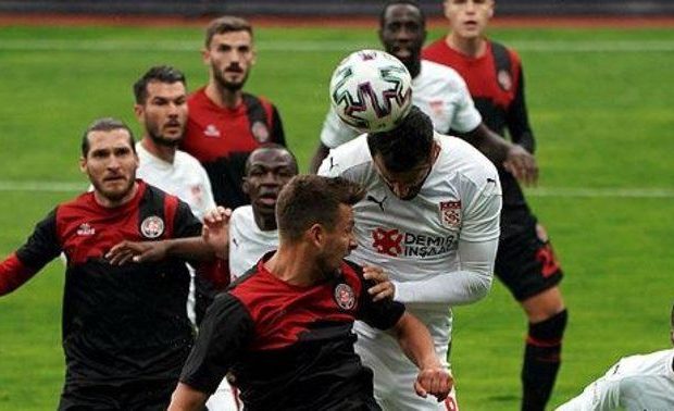 “Qarabağ”ın rəqibindən heç-heçə