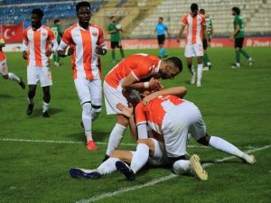 Türkiyə təmsilçisi “Adanaspor”da kütləvi yoluxma halı qeydə alınıb.