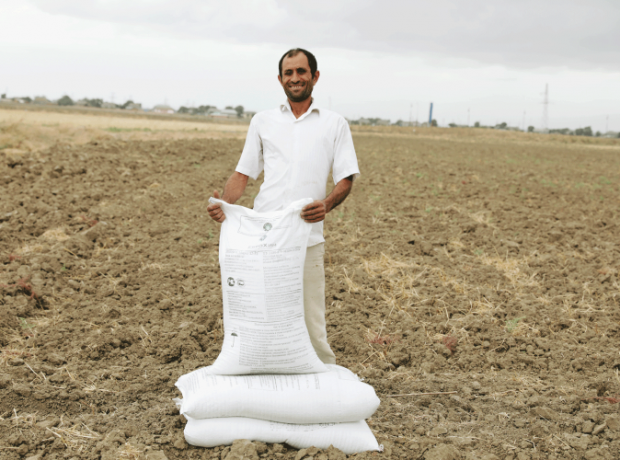 “Bu günə qədər 3000-ə yaxın vətəndaş mineral gübrələrin səyyar satış xidmətindən yararlanıb” – FOTOLAR