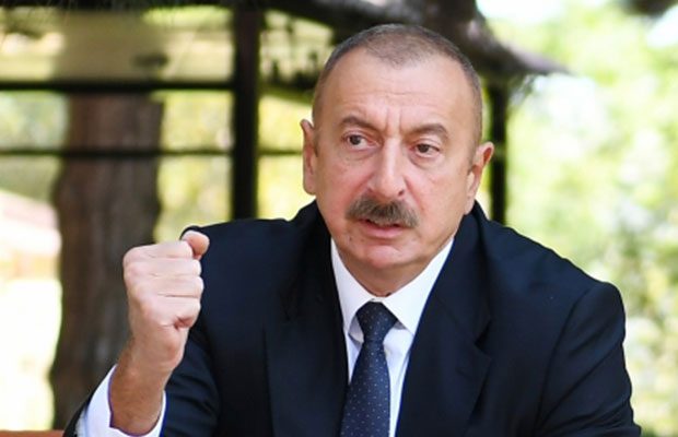“Heç kim birliyimizi poza bilməz” – Prezidentə yazırlar