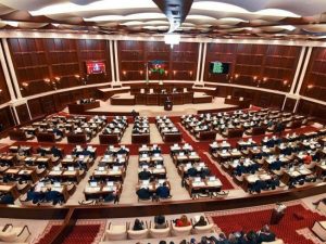 Milli Məclisin iclası başladı