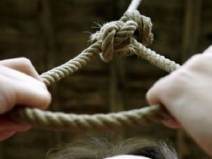 26 yaşlı qadın evinin hamamında asılı vəziyyətdə tapıldı