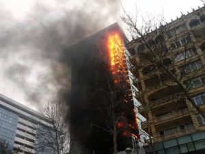 Bakıda yaşayış binasında yanğın olub