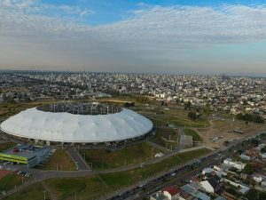 Daha bir stadiona Maradonanın adı veriləcək