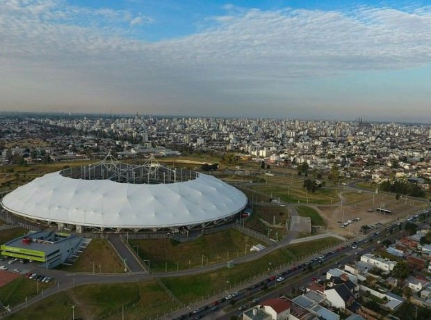 Daha bir stadiona Maradonanın adı veriləcək