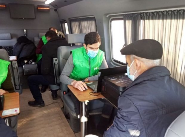 Kürdəmirin rayon mərkəzindən uzaqda yerləşən kəndlərində fermerlər üçün səyyar aqrar xidmətlər təşkil olunub FOTO