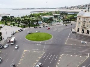 Azneft dairəsi Qələbə paradına görə bəzənir – FOTO