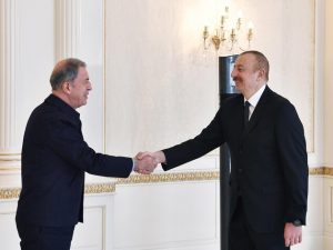 İlham Əliyev Hulusi Akarla görüşdü – FOTO
