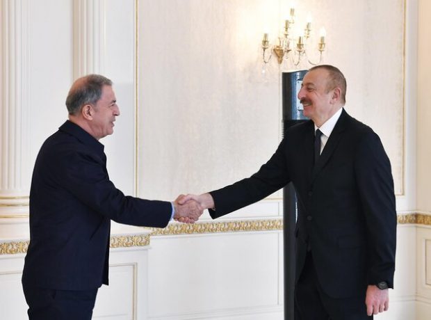 İlham Əliyev Hulusi Akarla görüşdü – FOTO